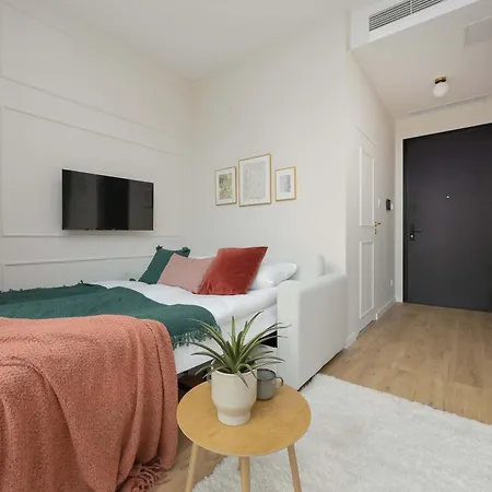 Modern Krochmalna With Air Conditioning Near Centre Of By Renters Lägenhet *